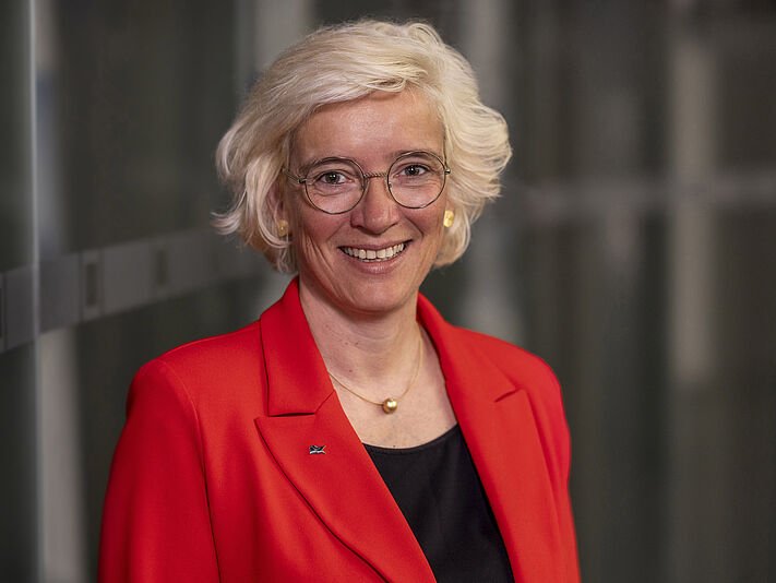 Portraitfoto Bärbel Heidebroek