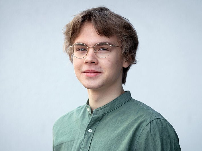 Portraitfoto von Mika Mensching