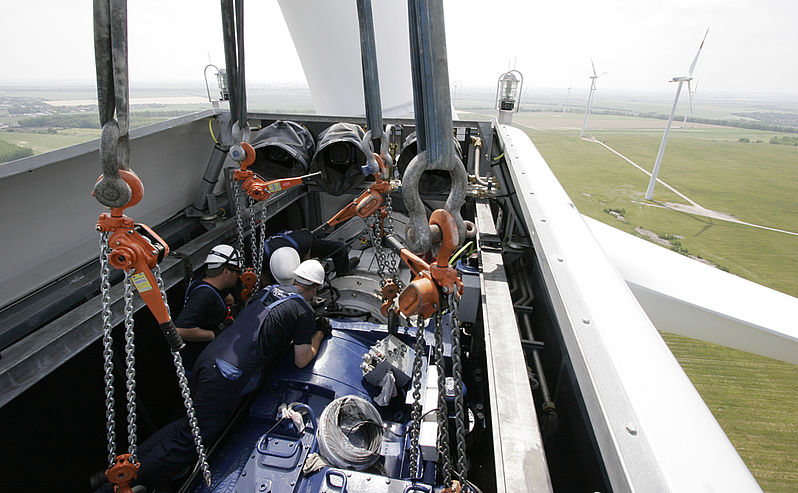 Servicemonteure in der Gondel © Deutsche Windtechnik