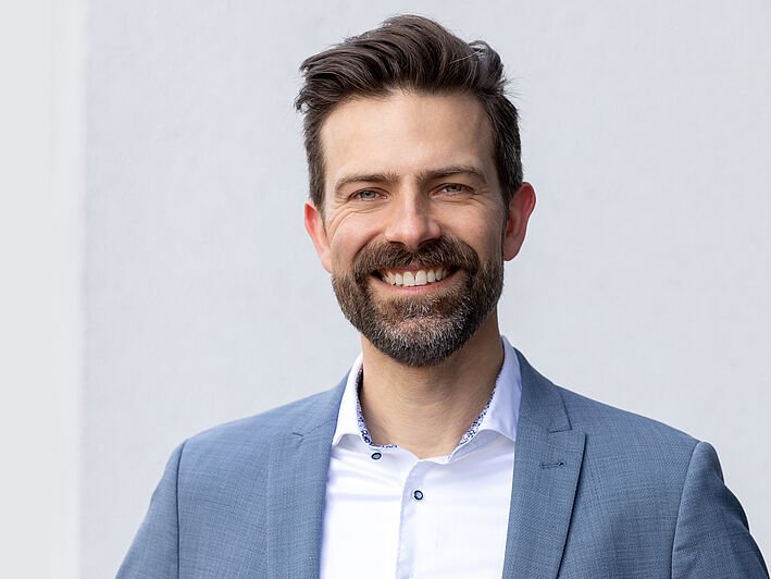 Portraitfoto von Sebastian Horndasch