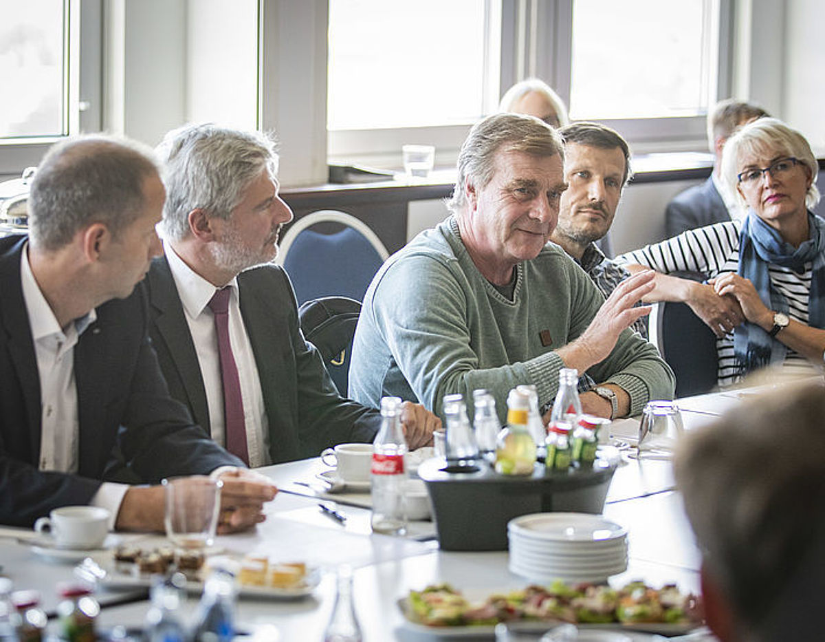Parlamentarisches Mittagessen im Mercure Hotel Potsdam 