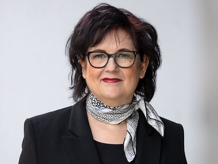 Portraitfoto von Ursula Leinweber