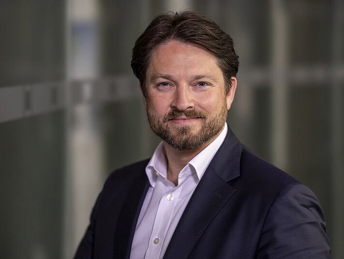 Portraitfoto Björn Spiegel