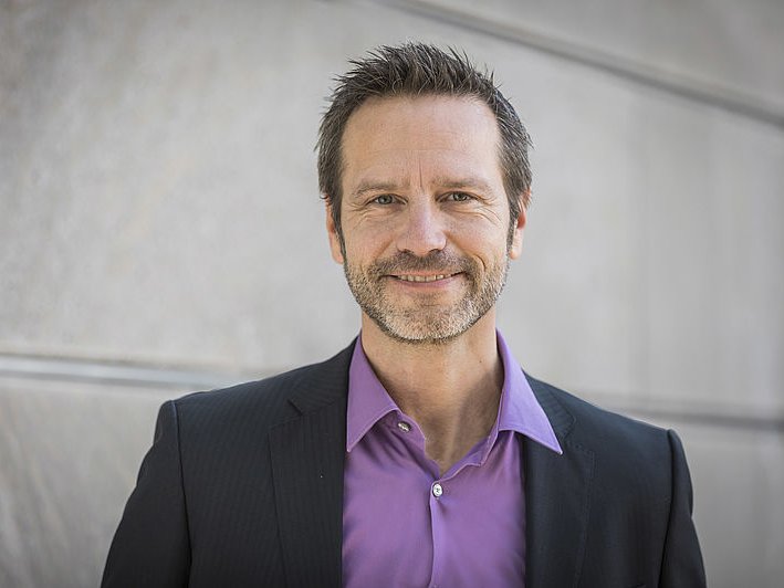 Portraitfoto von Nikos Fucicis