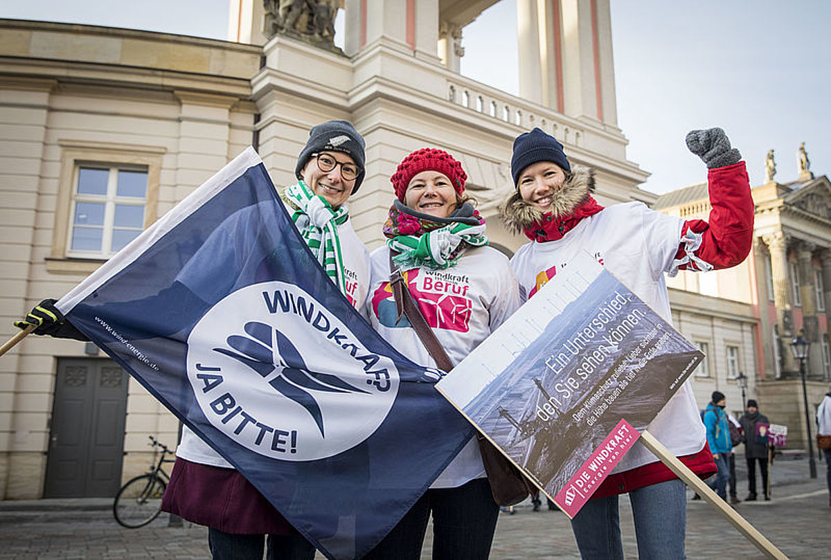 Kundgebung "Windkraft ist unser Beruf" in Potsdam