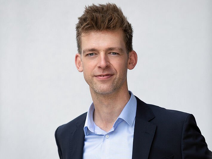 Portraitfoto von Jakob Korenke