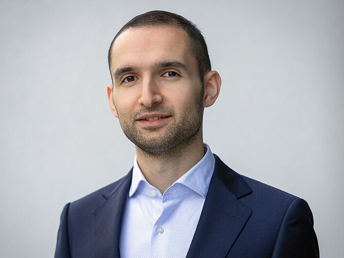 Portraitfoto von Kialbi Kambarov