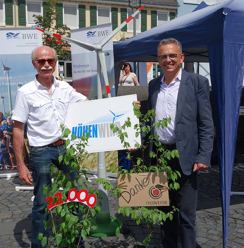 Spendenübergabe Regenwaldschutzprojekt oroVerde