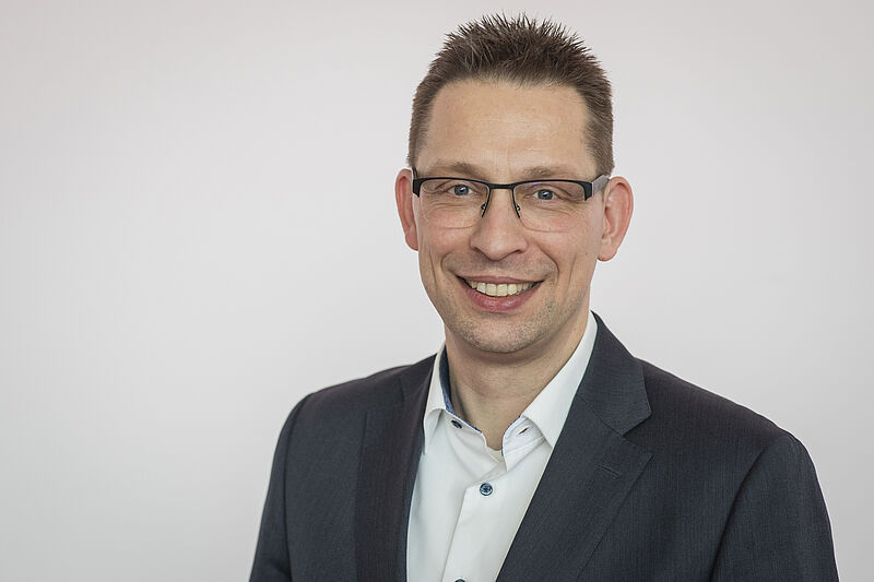 Portraitfoto von Joerg-Uwe Fischer