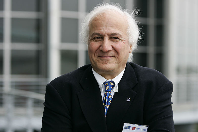 Portraitfoto von Prof. Dr. Seied Nasseri